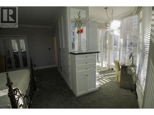 206 1717 Bayshore Drive, Vancouver, BC - Indoor Photo Showing Other Room