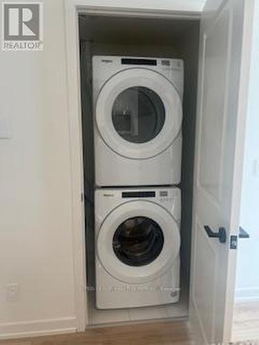616 - 335 Wheat Boom Drive, Oakville, ON - Indoor Photo Showing Laundry Room
