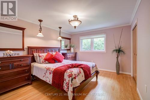 183 Mcmurchy Avenue S, Brampton, ON - Indoor Photo Showing Bedroom