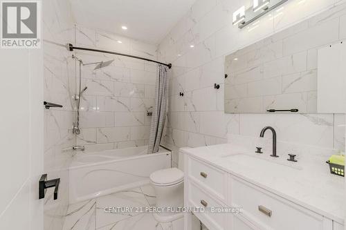 13 Bechtel Street, Cambridge, ON - Indoor Photo Showing Bathroom