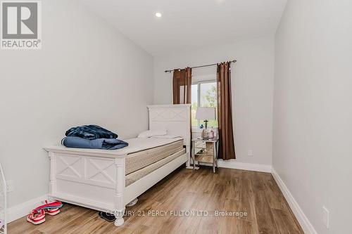 13 Bechtel Street, Cambridge, ON - Indoor Photo Showing Bedroom