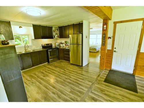 8114 Highway 6, Salmo, BC - Indoor Photo Showing Kitchen