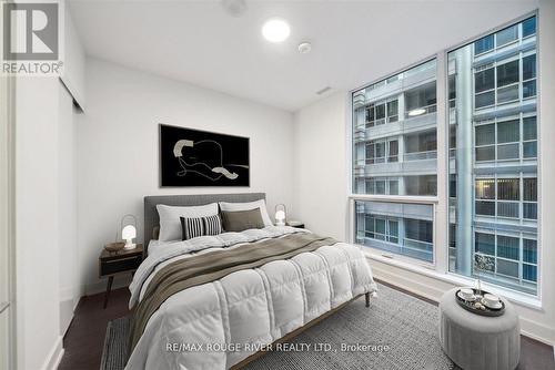 301 - 35 Mercer Street, Toronto, ON - Indoor Photo Showing Bedroom