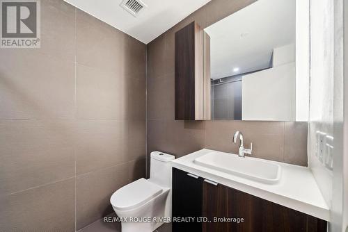 301 - 35 Mercer Street, Toronto, ON - Indoor Photo Showing Bathroom