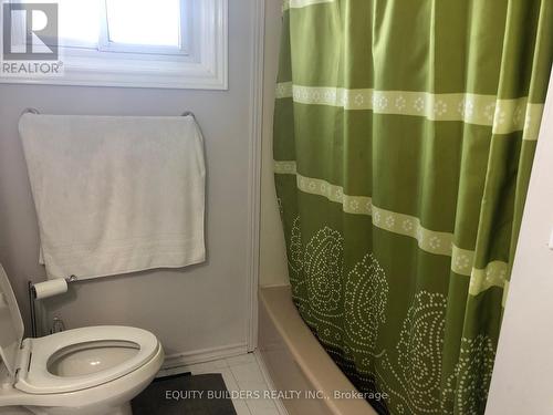 1340 Cedar Street W, Oshawa, ON - Indoor Photo Showing Bathroom