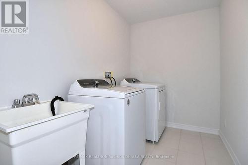 61 Seedling Crescent, Whitchurch-Stouffville, ON - Indoor Photo Showing Laundry Room