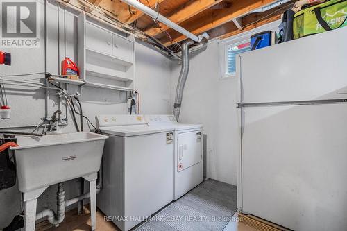 52 - 72 Adelaide Street, Barrie, ON - Indoor Photo Showing Laundry Room