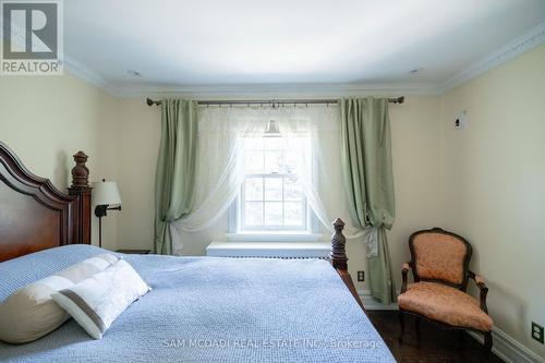246 Riverside Drive, Toronto, ON - Indoor Photo Showing Bedroom
