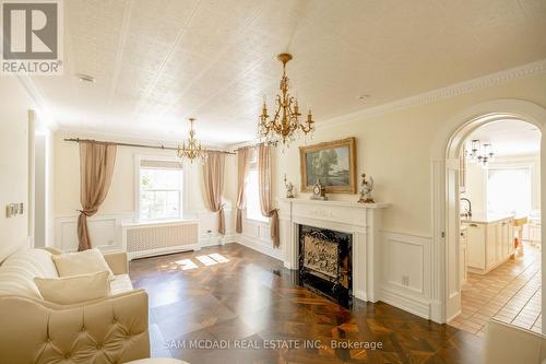 246 Riverside Drive, Toronto, ON - Indoor Photo Showing Living Room With Fireplace