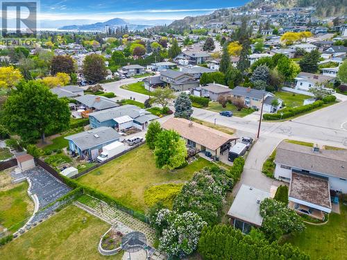 715 Glenburn Street, Kelowna, BC - Outdoor With View