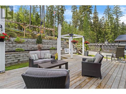 6421 Eagle Bay Road Unit# 58, Eagle Bay, BC - Outdoor With Deck Patio Veranda