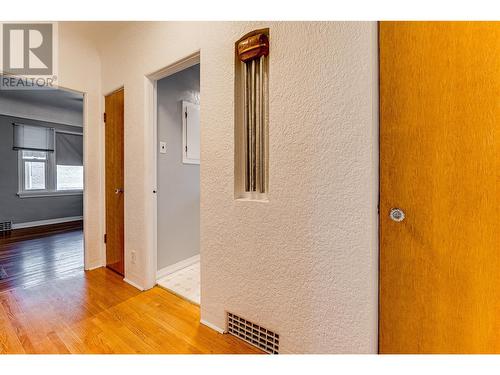 2208 32 Street, Vernon, BC - Indoor Photo Showing Other Room