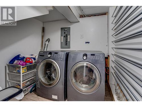 2208 32 Street, Vernon, BC - Indoor Photo Showing Laundry Room