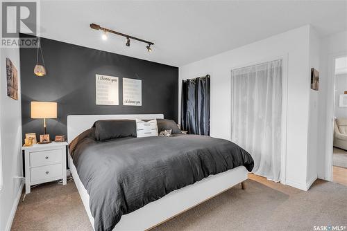 362 37 Street, Battleford, SK - Indoor Photo Showing Bedroom