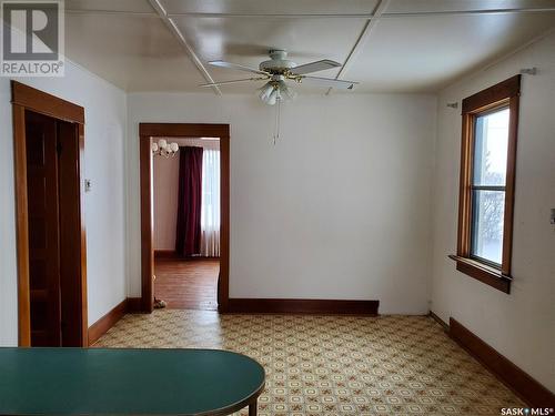 314 Railway Avenue, Neville, SK - Indoor Photo Showing Other Room