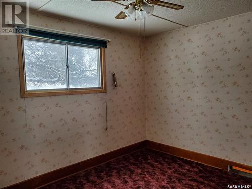 314 Railway Avenue, Neville, SK - Indoor Photo Showing Other Room