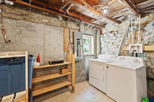 238 High Street, Nelson, BC - Indoor Photo Showing Laundry Room
