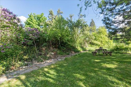 238 High Street, Nelson, BC - Outdoor