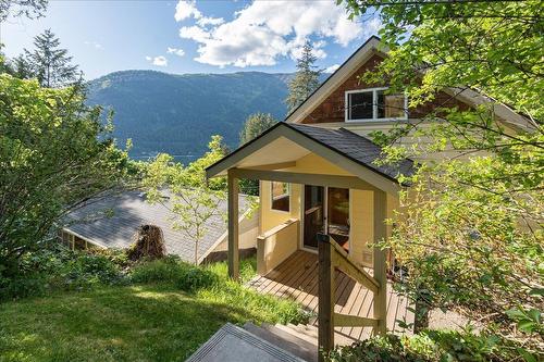 238 High Street, Nelson, BC - Outdoor
