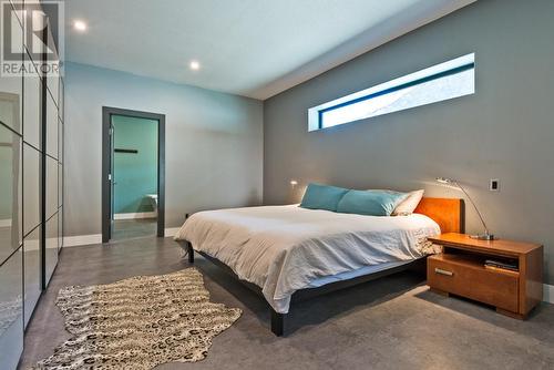 3608 Cypress Hills Drive, Osoyoos, BC - Indoor Photo Showing Bedroom