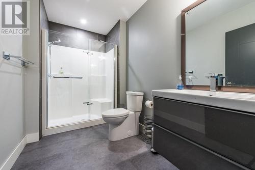 3608 Cypress Hills Drive, Osoyoos, BC - Indoor Photo Showing Bathroom