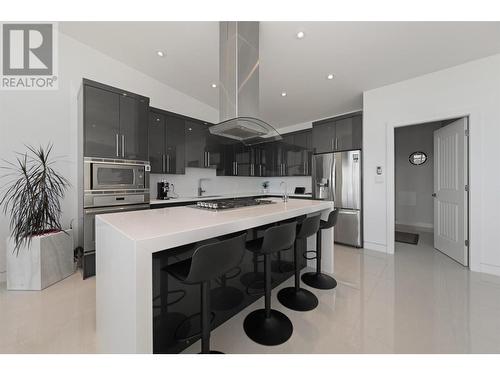 1737 Scott Crescent, West Kelowna, BC - Indoor Photo Showing Kitchen With Upgraded Kitchen
