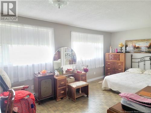 275 Notre Dame, Bathurst, NB - Indoor Photo Showing Bedroom