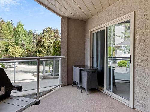 102-980 Dilworth Drive, Kelowna, BC - Outdoor With Exterior