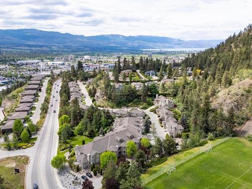 102-980 Dilworth Drive, Kelowna, BC - Outdoor With View