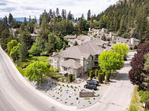 102-980 Dilworth Drive, Kelowna, BC - Outdoor With View