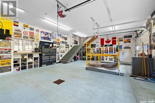 358 Pine Drive, Buckland Rm No. 491, SK - Indoor Photo Showing Garage