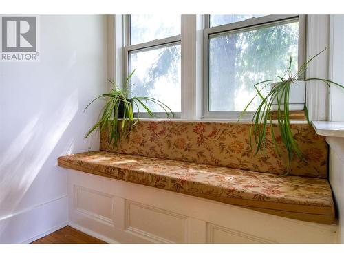 129 Maple Street, Revelstoke, BC - Indoor Photo Showing Bathroom