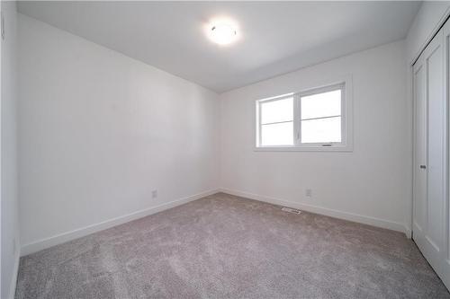 122 Meadowlands Drive, West St Paul, MB - Indoor Photo Showing Other Room