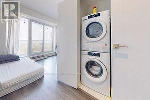 2806 - 89 Mcgill Street, Toronto, ON - Indoor Photo Showing Laundry Room