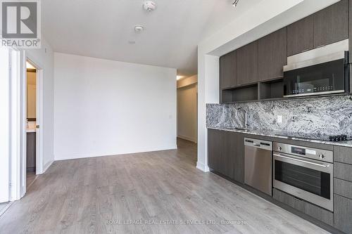 3326 - 9 Mabelle Avenue, Toronto, ON - Indoor Photo Showing Kitchen With Upgraded Kitchen