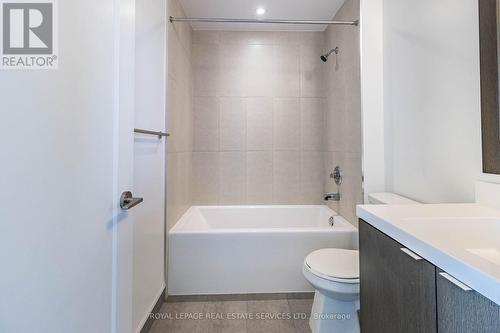 3326 - 9 Mabelle Avenue, Toronto, ON - Indoor Photo Showing Bathroom