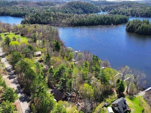 Photo aÃ©rienne - 16 Ch. Watson, Val-Des-Monts, QC - Outdoor With Body Of Water With View