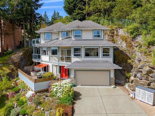 3363 Ravenwood Rd, Colwood, BC - Outdoor With Facade