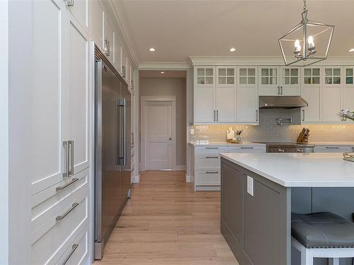 686 Wain Rd, North Saanich, BC - Indoor Photo Showing Kitchen With Upgraded Kitchen