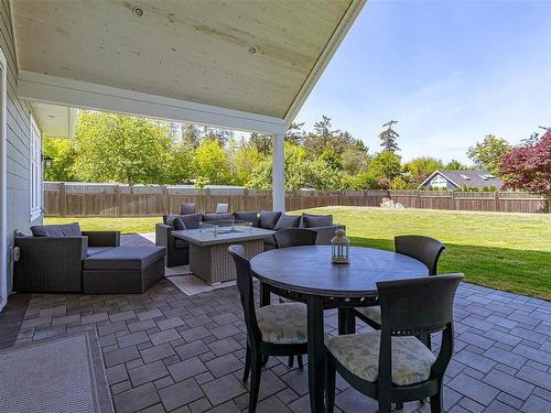 686 Wain Rd, North Saanich, BC - Outdoor With Deck Patio Veranda With Exterior
