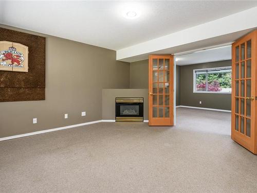 1485 10Th St East, Courtenay, BC - Indoor With Fireplace