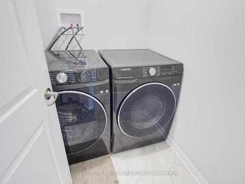 121 Sunflower Pl, Welland, ON - Indoor Photo Showing Laundry Room