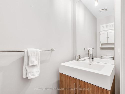 Th110-112 George St, Toronto, ON - Indoor Photo Showing Bathroom