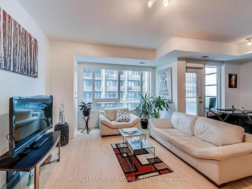 1405-55 East Liberty St, Toronto, ON - Indoor Photo Showing Living Room