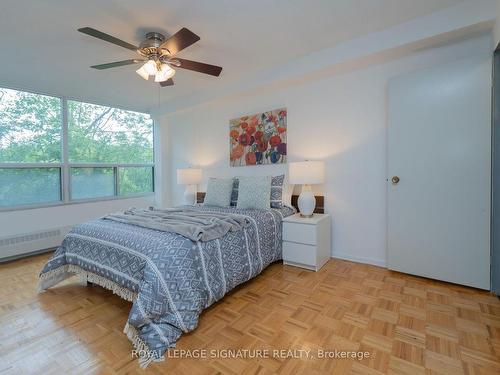 R1-4-60 Pavane Linkway, Toronto, ON - Indoor Photo Showing Bedroom