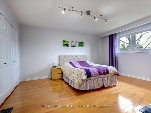 450 Abington Ave, Mississauga, ON - Indoor Photo Showing Bedroom