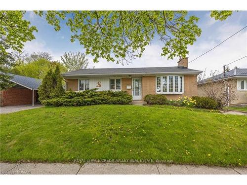 26 Crestview Ave, Brampton, ON - Outdoor With Facade