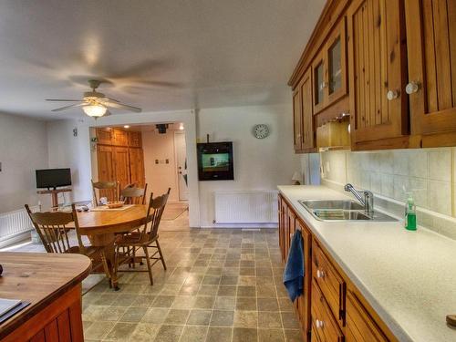 Cuisine - 307 Ch. Ridge, Hinchinbrooke, QC - Indoor Photo Showing Kitchen With Double Sink