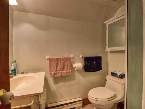 Salle de bains - 307 Ch. Ridge, Hinchinbrooke, QC - Indoor Photo Showing Bathroom