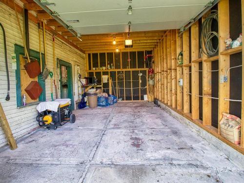 Garage - 307 Ch. Ridge, Hinchinbrooke, QC - Indoor Photo Showing Other Room